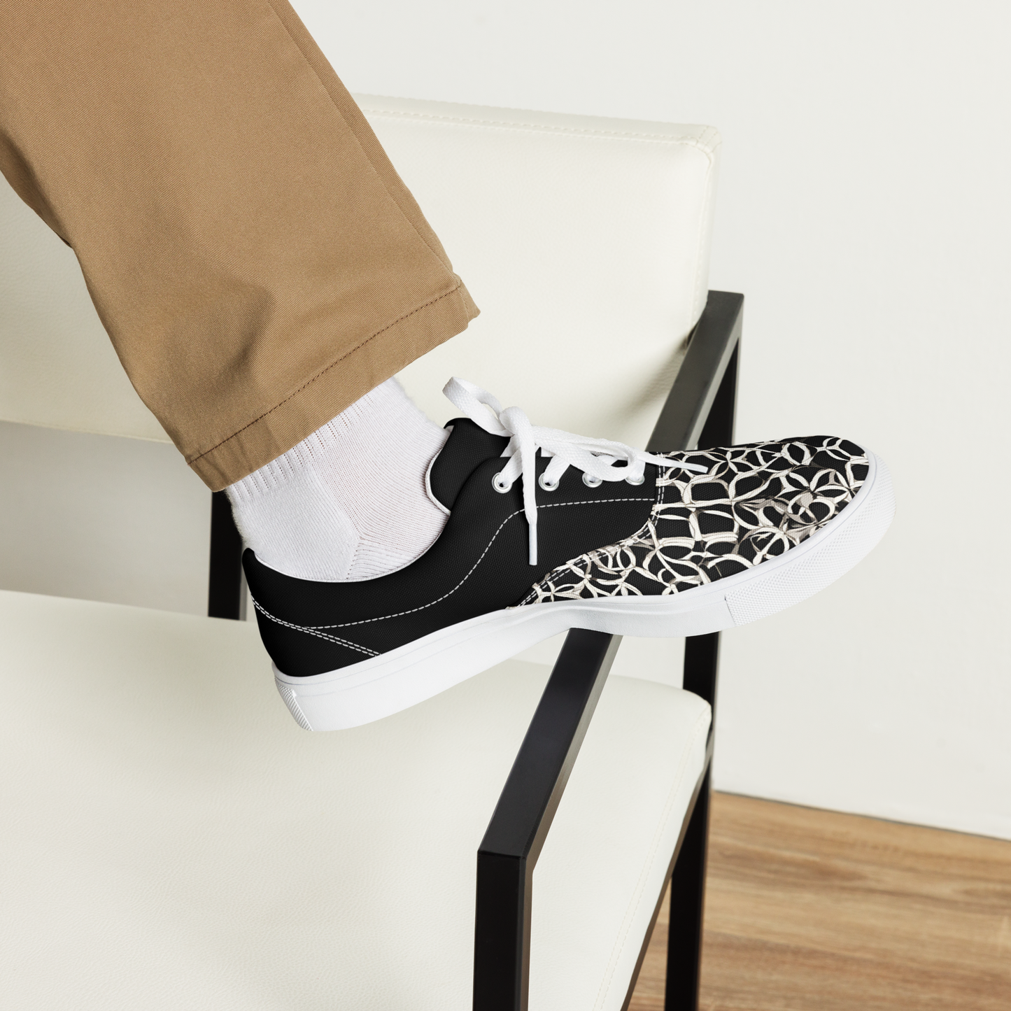 Men’s lace-up canvas shoes