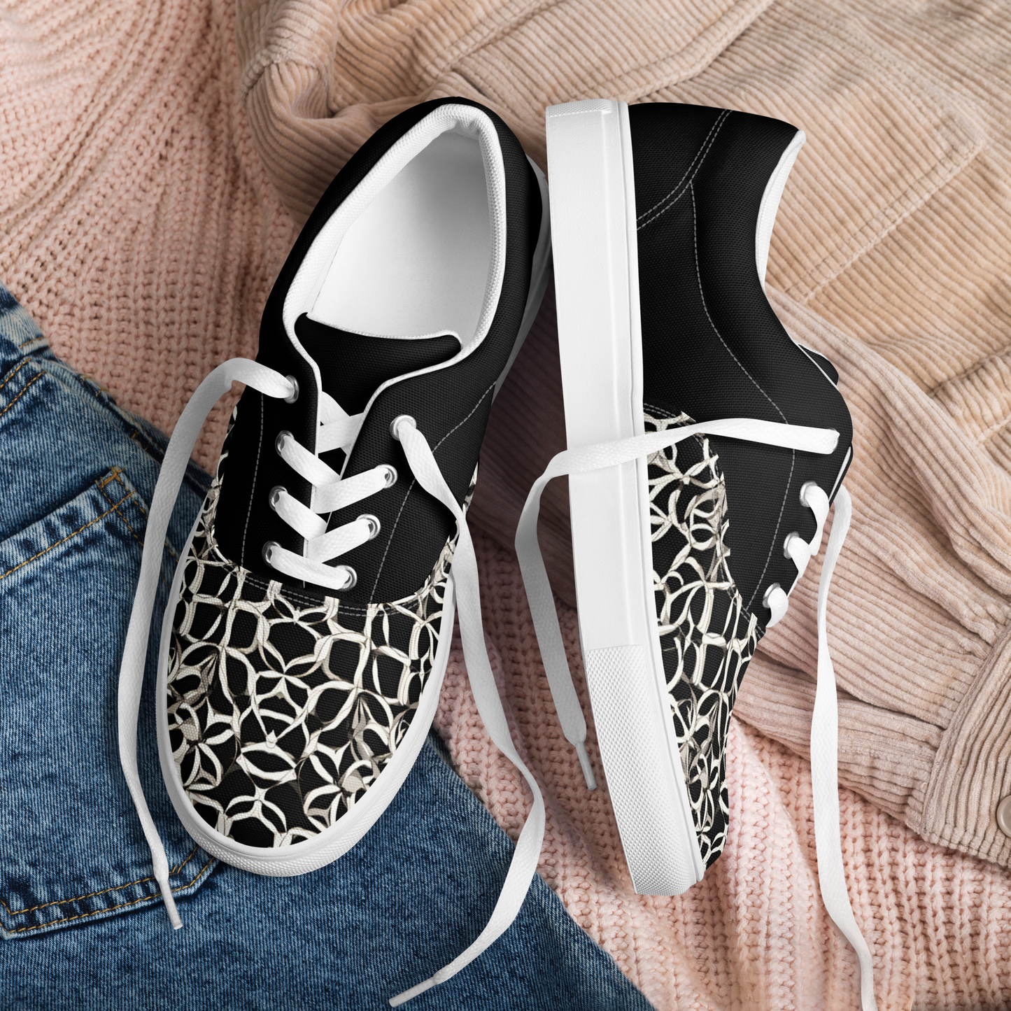 Men’s lace-up canvas shoes